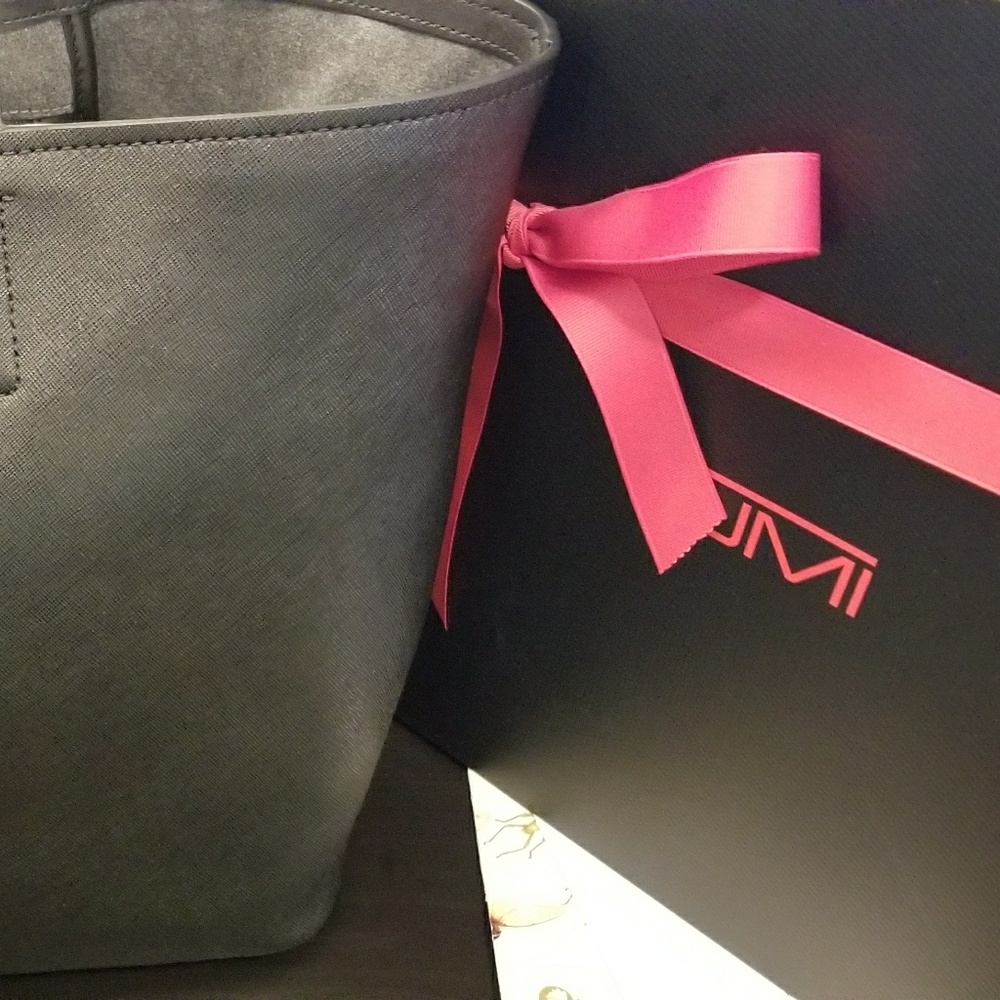 Tumi Tote